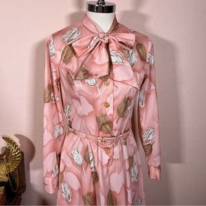 Vintage 60 70 Mod Pink peach Cottagecore floral Neck tie Secretary Dress